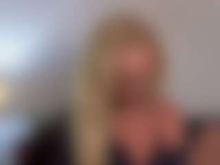ClareHotMature's Live Sex Cam Show