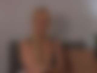 Live cam show with ClareHotMature - Granny on StripNow