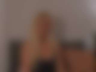 Live cam show with ClareHotMature - Dildo Or Vibrator Granny on CamSextacy