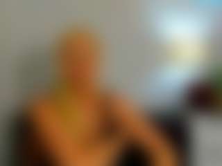 ClareHotMature's Live Sex Cam Show