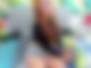 ElizabethStone33's Live Sex Cam Show
