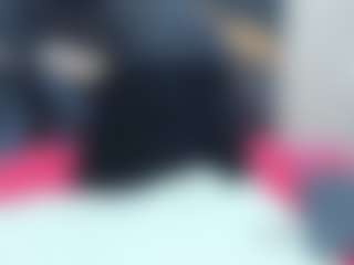 emmillyy20's Live Sex Cam Show