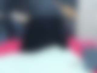 emmillyy20's Live Sex Cam Show