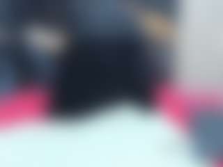 emmillyy20's Live Sex Cam Show