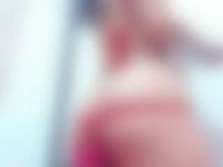 emmillyy20's Live Sex Cam Show