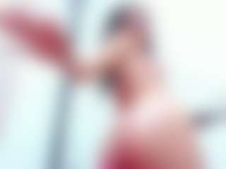 emmillyy20's Live Sex Cam Show