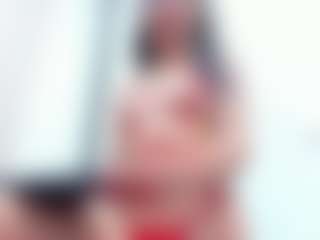 emmillyy20's Live Sex Cam Show