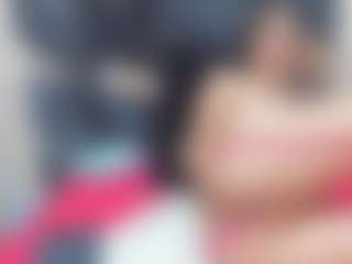 emmillyy20's Live Sex Cam Show