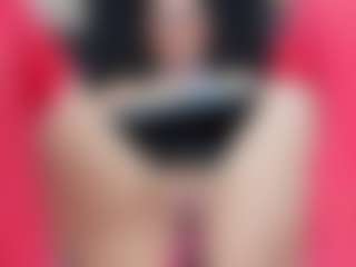 emmillyy20's Live Sex Cam Show
