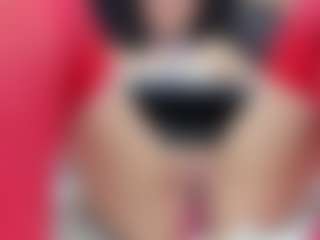 emmillyy20's Live Sex Cam Show