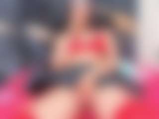 emmillyy20's Live Sex Cam Show