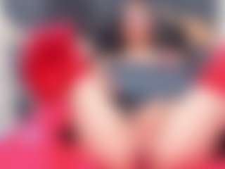 emmillyy20's Live Sex Cam Show