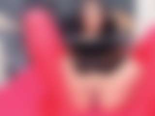 emmillyy20's Live Sex Cam Show