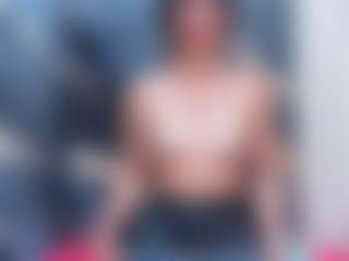emmillyy20's Live Sex Cam Show