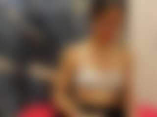 emmillyy20's Live Sex Cam Show