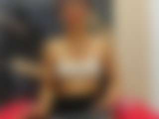 emmillyy20's Live Sex Cam Show