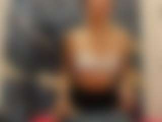 emmillyy20's Live Sex Cam Show