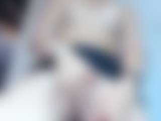 emmillyy20's Live Sex Cam Show