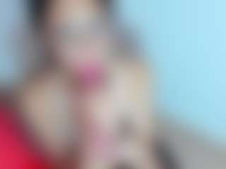 emmillyy20's Live Sex Cam Show