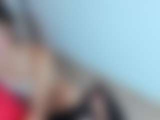 emmillyy20's Live Sex Cam Show