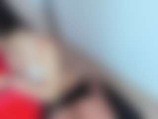 emmillyy20's Live Sex Cam Show