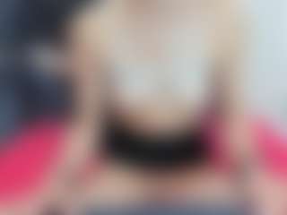 emmillyy20's Live Sex Cam Show