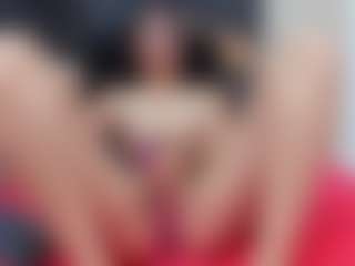 emmillyy20's Live Sex Cam Show