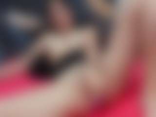 emmillyy20's Live Sex Cam Show
