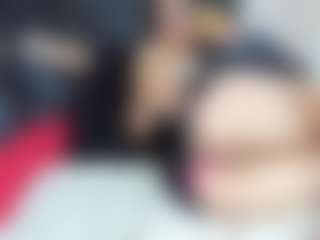 emmillyy20's Live Sex Cam Show