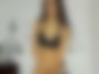 emmillyy20's Live Sex Cam Show
