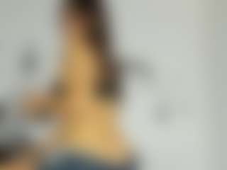 emmillyy20's Live Sex Cam Show