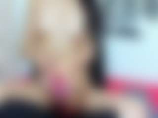 emmillyy20's Live Sex Cam Show