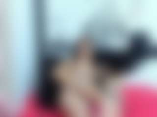 emmillyy20's Live Sex Cam Show