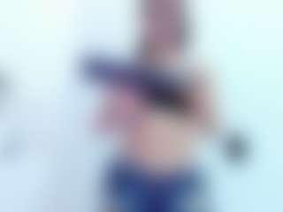 emmillyy20's Live Sex Cam Show