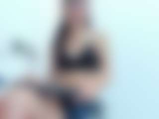 emmillyy20's Live Sex Cam Show