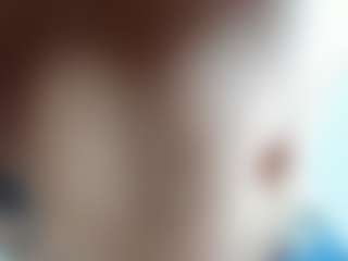 emmillyy20's Live Sex Cam Show