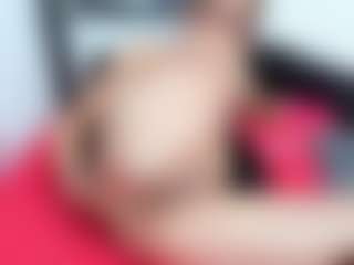 emmillyy20's Live Sex Cam Show