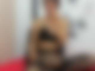 emmillyy20's Live Sex Cam Show