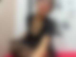 emmillyy20's Live Sex Cam Show