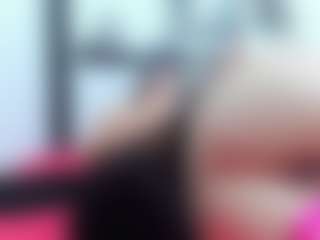 emmillyy20's Live Sex Cam Show