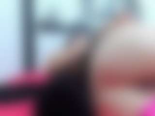 emmillyy20's Live Sex Cam Show