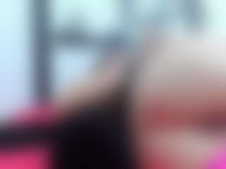 emmillyy20's Live Sex Cam Show