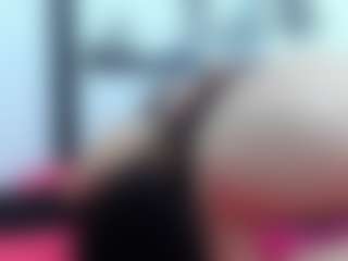 emmillyy20's Live Sex Cam Show