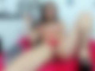 emmillyy20's Live Sex Cam Show