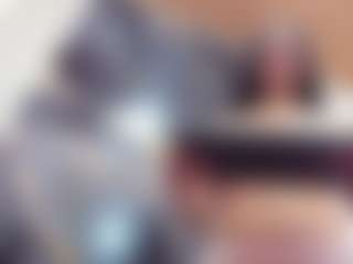 emmillyy20's Live Sex Cam Show