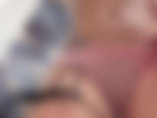 emmillyy20's Live Sex Cam Show