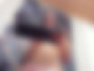 emmillyy20's Live Sex Cam Show