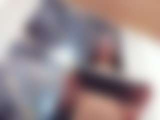 emmillyy20's Live Sex Cam Show