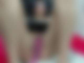emmillyy20's Live Sex Cam Show