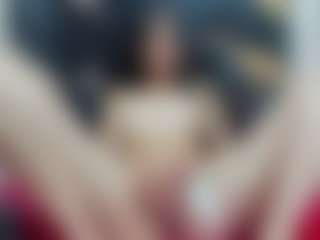 emmillyy20's Live Sex Cam Show